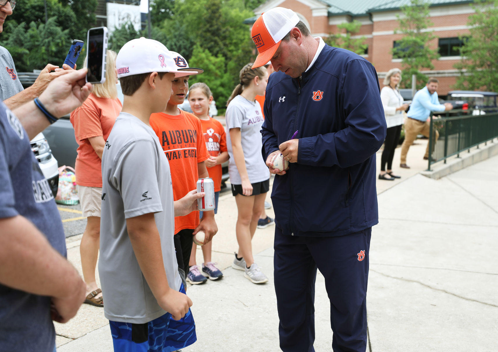 Auburn baseball Reverse Tiger Walk
